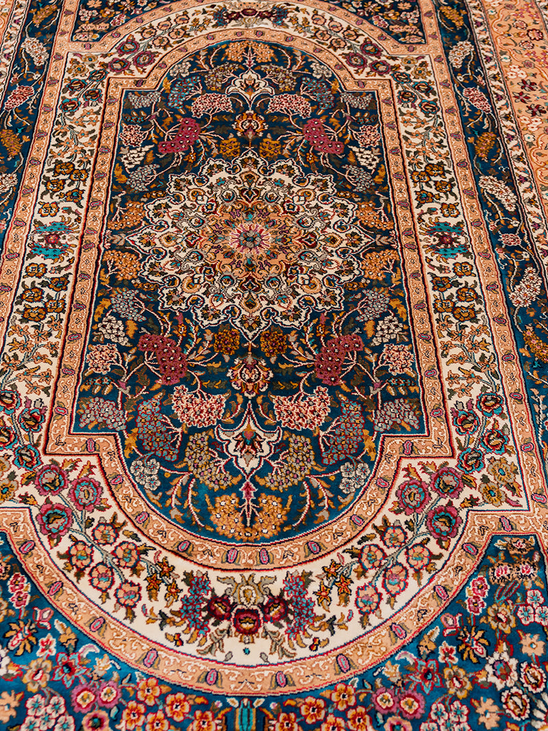 Royal Antique